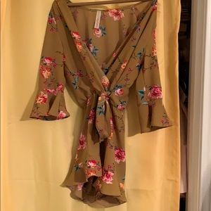 FRONT TIE FORAL ROMPER